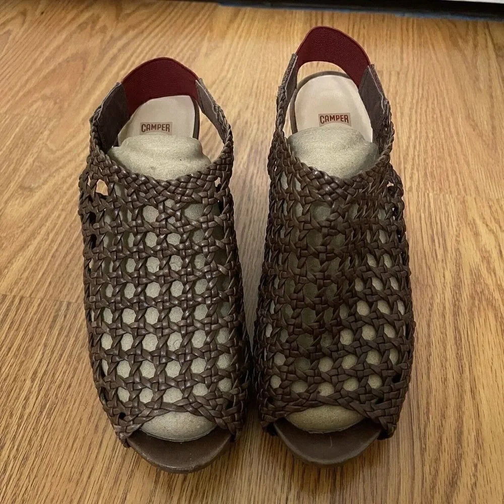 CAMPER Brown woven Peep toe slingback heels size 37 US 7